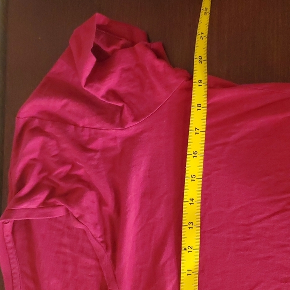 Armani Exchange A|X pink sz M v-neck top - Picture 5 of 8